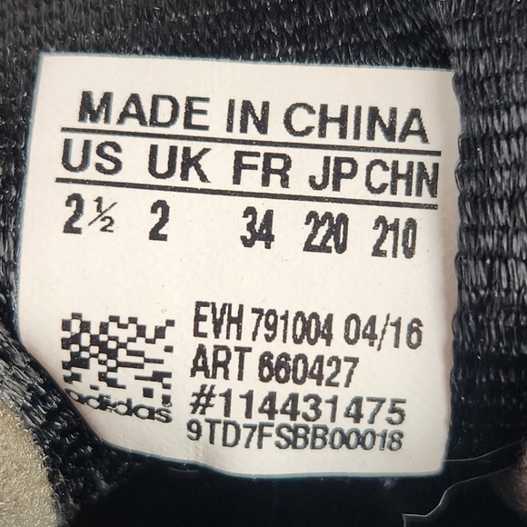 SAMBA Adidas Youth Sneaker Size 2.5 Black Classic Leather Trainer Shoe Athletic - Picture 8 of 13